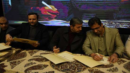 امضای دو تفاهم‌نامه مهم پژوهشی و گردشگری در آیین تجلیل از پژوهشگران برتر استان اصفهان 