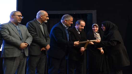 تجلیل از ۳ عضو هیأت علمی و یک دانشجوی دانشگاه اصفهان در آیین تقدیر از پژوهشگران برتر استان 