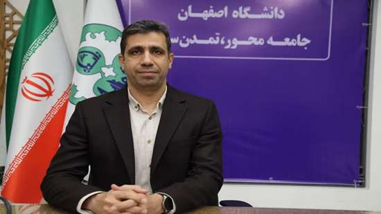 دکتر بابک صفاری عضو هیات علمی دانشکده علوم اداری و اقتصاد