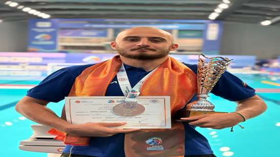 افتخار آفرینی دانشجوی کارشناسی مهندسی نقشهبرداری دانشگاه اصفهان عضو تیم ملی بزرگسالان واترپلوی مردان در مسابقات قهرمانی آسیا