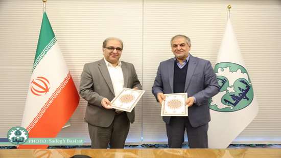 امضای تفاهم‌نامه همکاری میان مرکز نشر دانشگاهی و دانشگاه اصفهان 