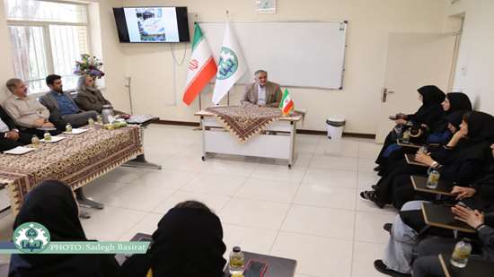 6606
رئیس دانشگاه اصفهان تأکید کرد: مرکز آموزش زبان فارسی، کانون دیپلماسی فرهنگی و سفیران ایران در جهان است 