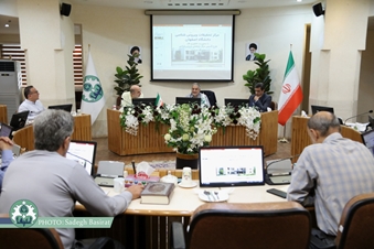 نشست راهبردی دانشگاه اصفهان و بزرگترین مجتمع دامپروری کشور برای توسعه آزمایشگاه‌های زیستی