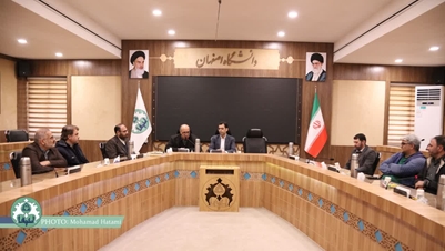 تجلیل از عوامل اجرایی گردهمایی مدیران گزینش دانشگاه‌های کشور در دانشگاه اصفهان