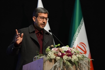 استاندار اصفهان: پژوهش کاربردی شرط عبور از چالش‌های پیچیده استان 