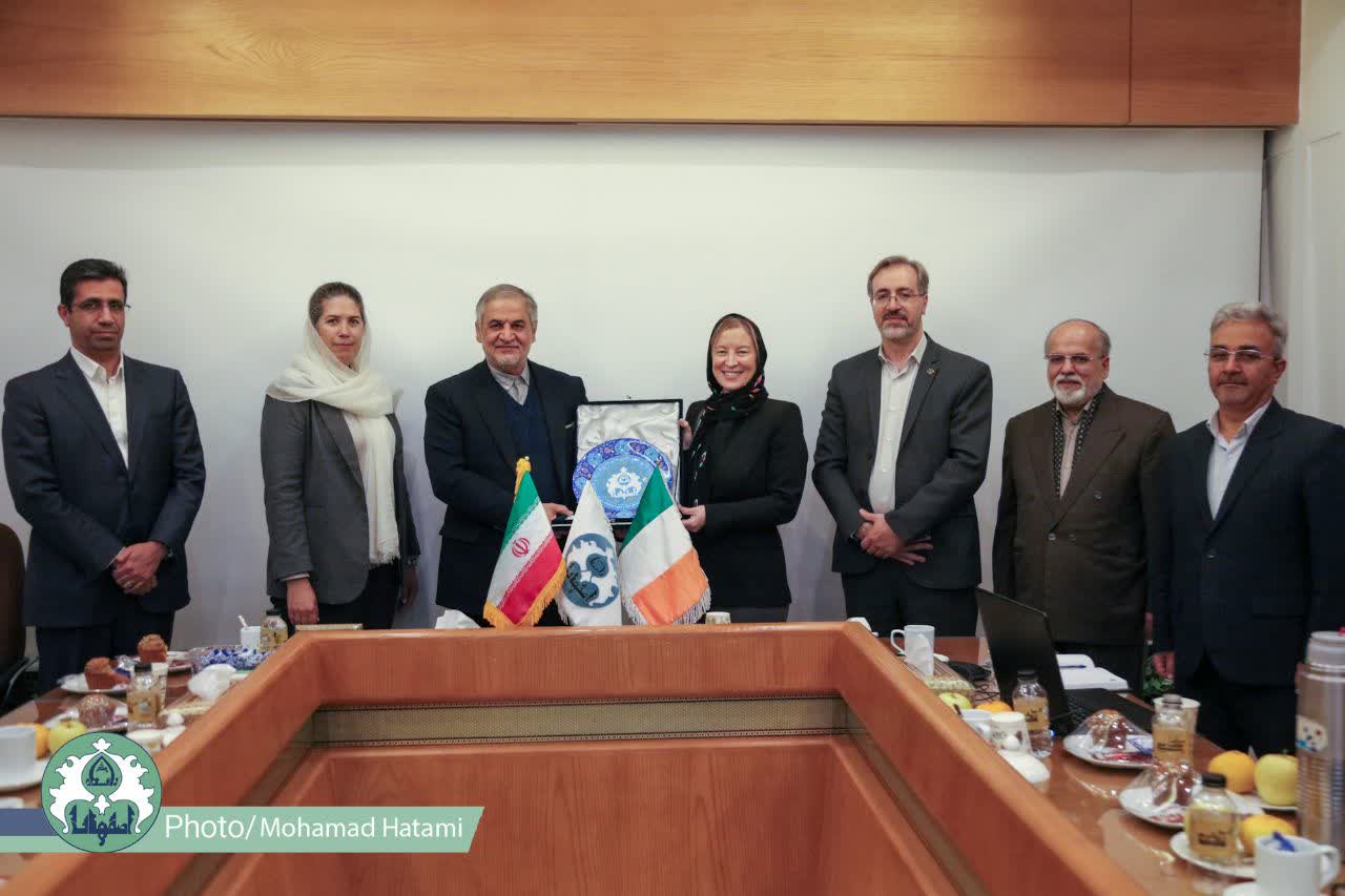 دیدار سفیر ایرلند با رئیس دانشگاه اصفهان؛ افق تازه‌ای برای همکاری‌های علمی